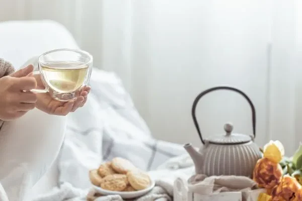 شرب الشاي الأخضر صباحا