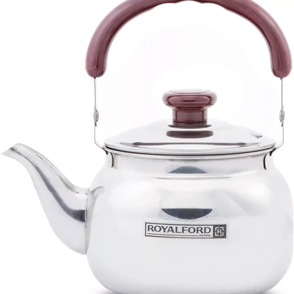 غلاية فضية أنيقة من الفولاذ المقاوم للصدأ بمقبض وغطاء باللون العنابي، مثالية لتخمير أنواع مختلفة من الشاي. تحمل العلامة التجارية "ROYALFORD" على جسمها، وهي إضافة مثالية لمجموعة أي من عشاق الشاي.