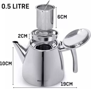 إبريق شاي أنيق من الفولاذ المقاوم للصدأ مثالي لتحضير جميع أنواع الشاي. يبلغ عرضه 19 سم وارتفاعه 10 سم، مع منقوع يبلغ عرضه 6 سم. يمكن لهذا الإبريق أن يتسع لما يصل إلى 0.5 لتر، مما يجعله مثاليًا لجلسة شاي مريحة.